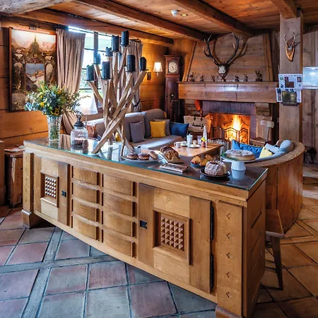 Au Coin Du Feu 4*