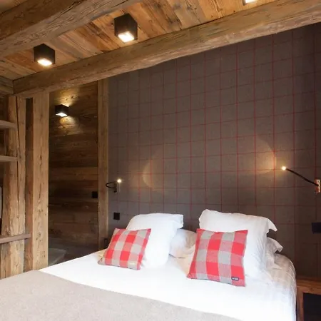 Au Coin Du Feu Hotel 3*